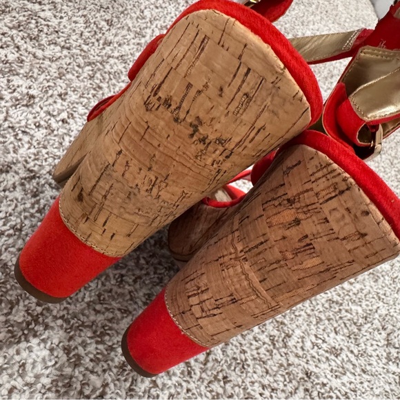 Carlos Santana Red Platform Sandals with Chunky Cork Heel size 11 - Picture 8 of 8